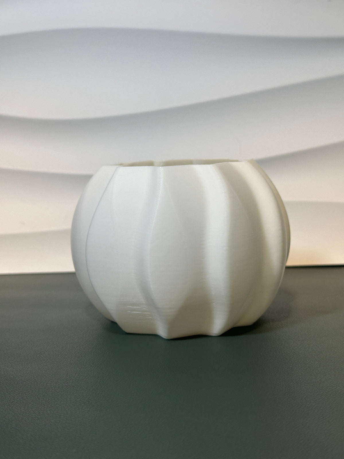 Beautiful Modern Plant Pot for House Plants – Large size (180mm)