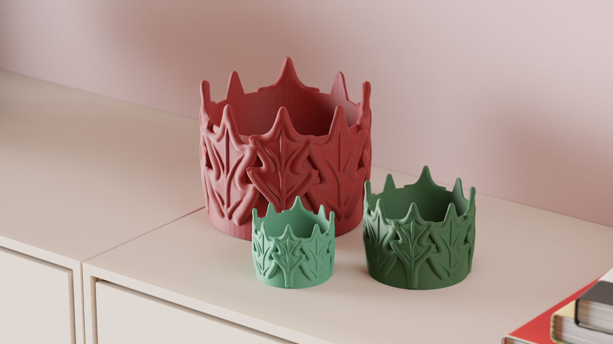 Christmas Holly Themed Plant Pot – Large size