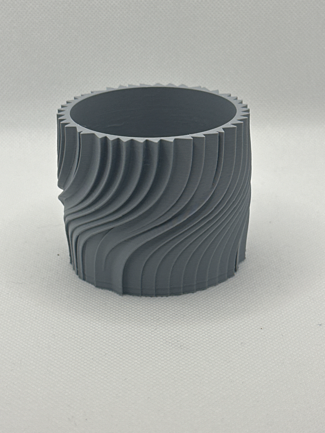 Elegant Flowing Plant Pot – Large size