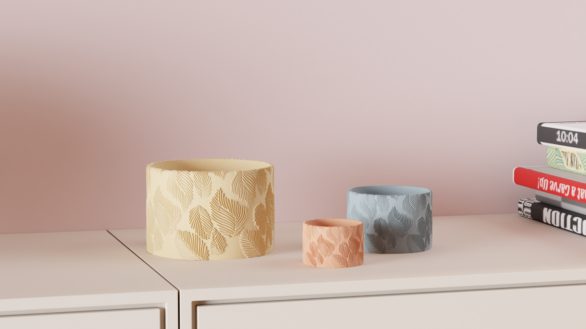 Elegant Leaf Pattern Plant Pot – Small size