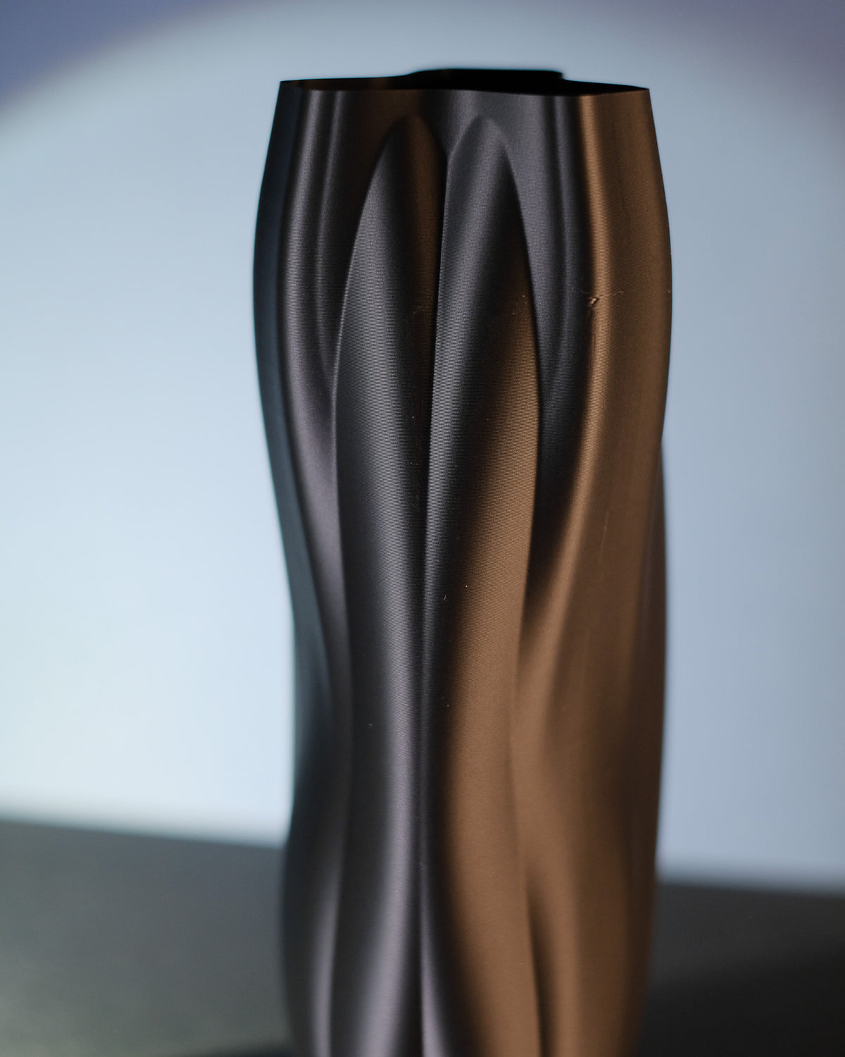 Flowganic an Organically Flowing Vase