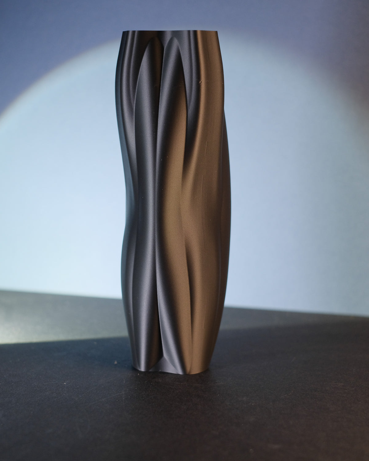 Flowganic an Organically Flowing Vase