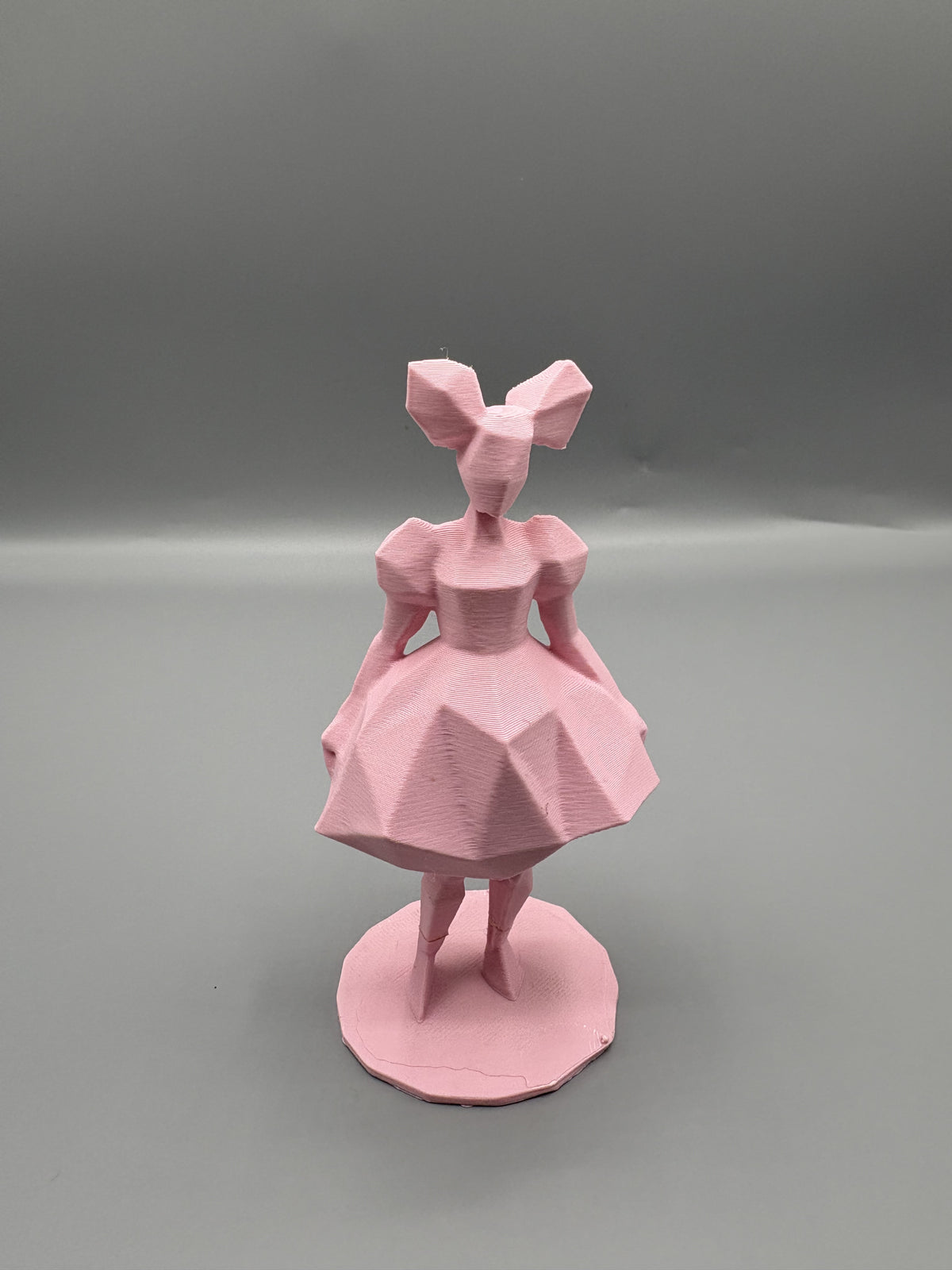 LOW-POLY PINK COUTURE FIGURINE SCULPTURE