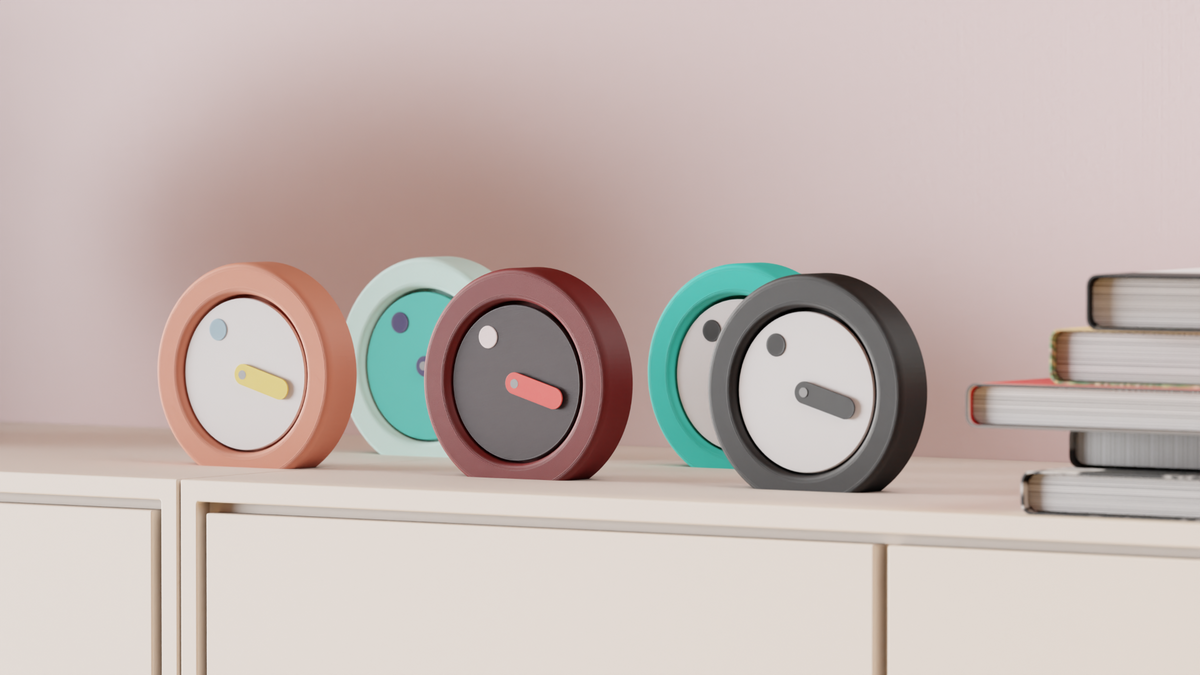 Minimalist Moving Face Desk Clock