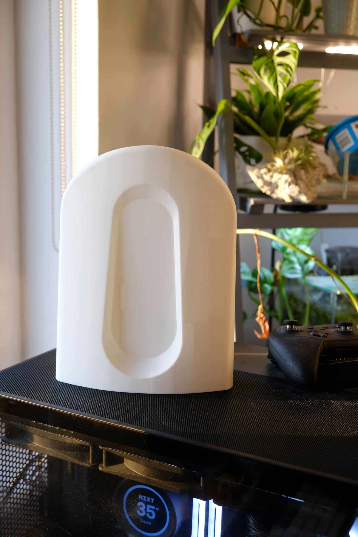 Minimalist Oval Headphone Stand