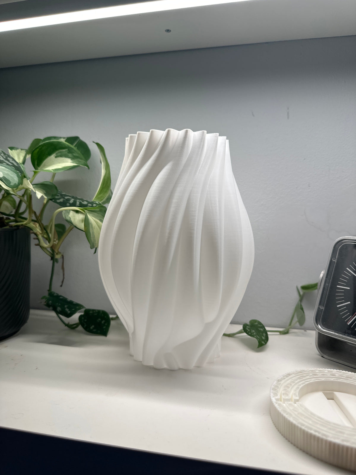 Modern Organic Vase – Small size