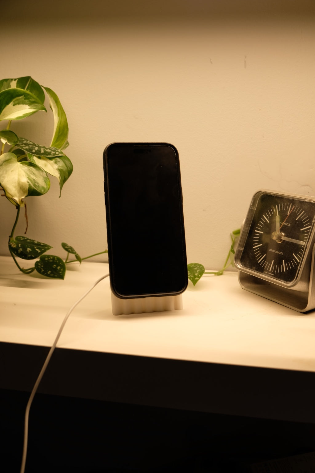 Phone MagSafe-Compatible Charging Stand
