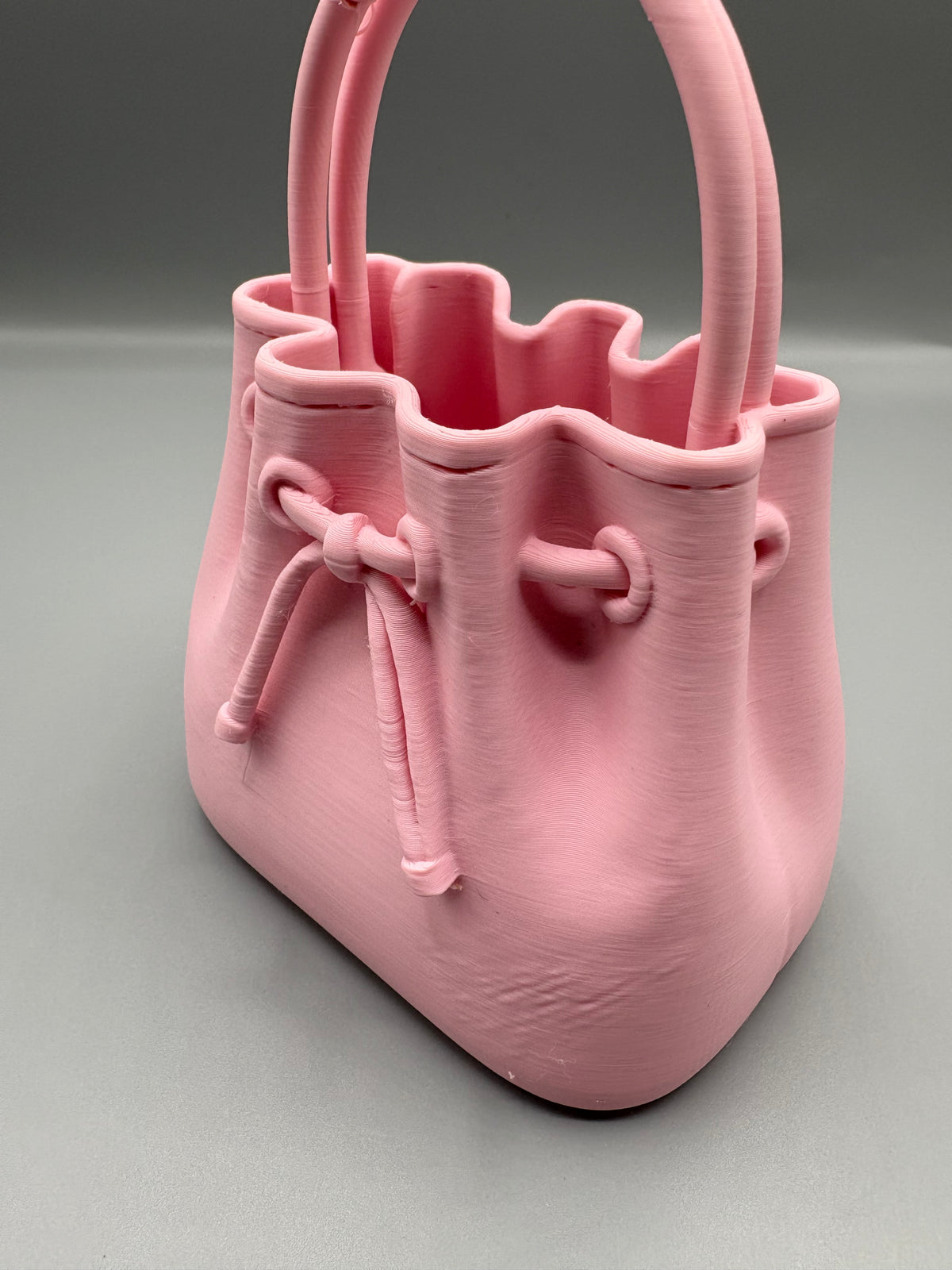 Sculptural Drawstring Makeup Brush Organizer