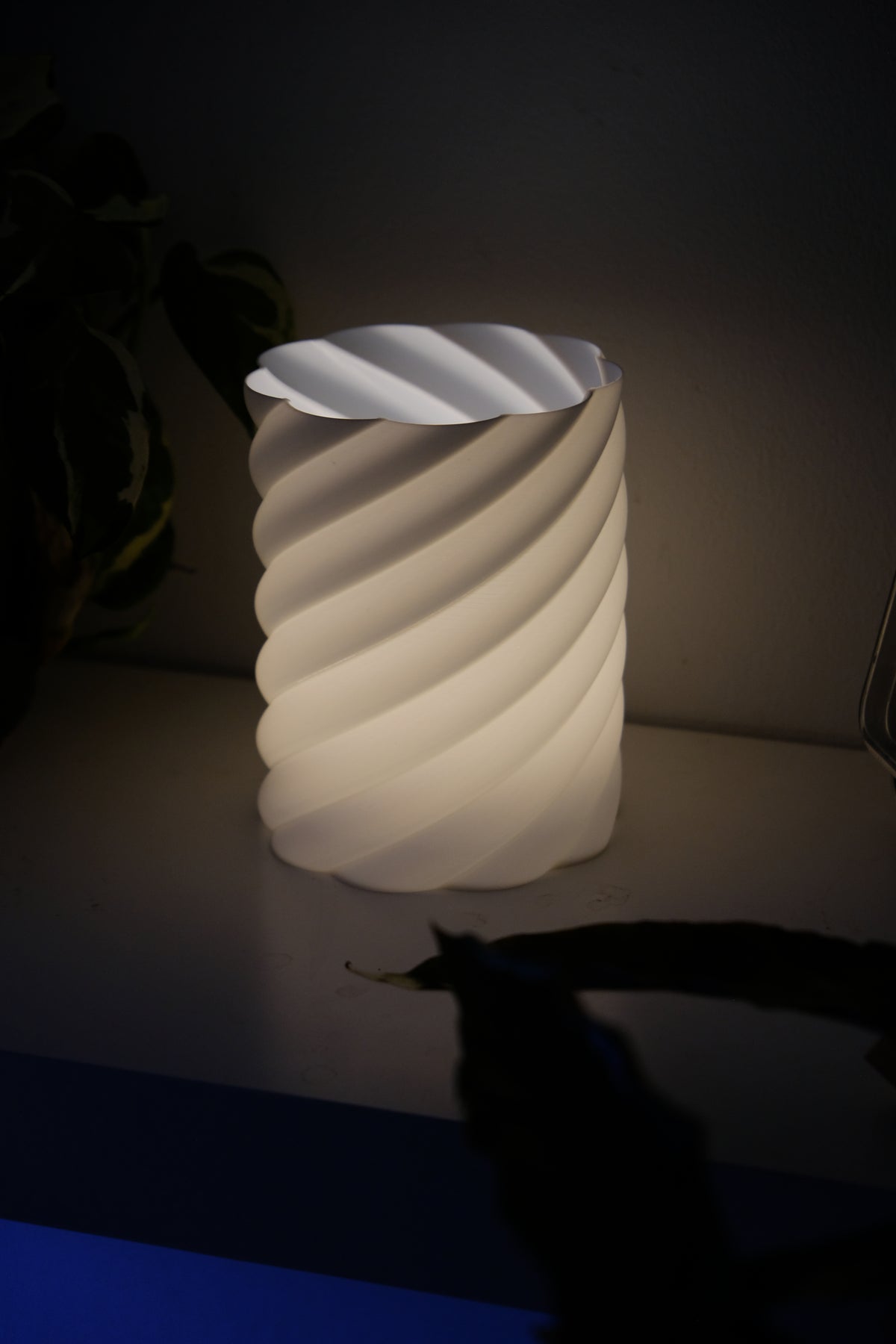 Spiral Wireless LED Lamp