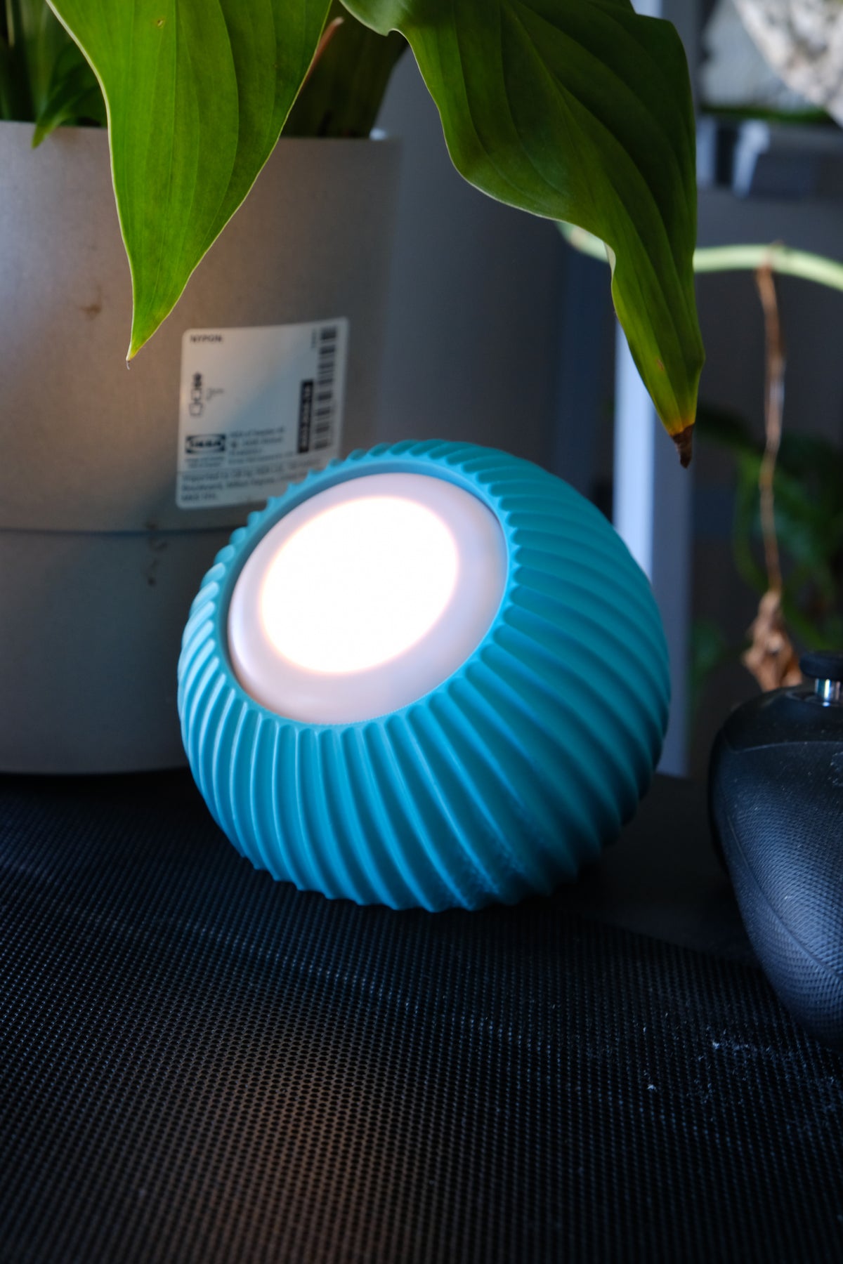 Textured Dome Wireless Uplighter